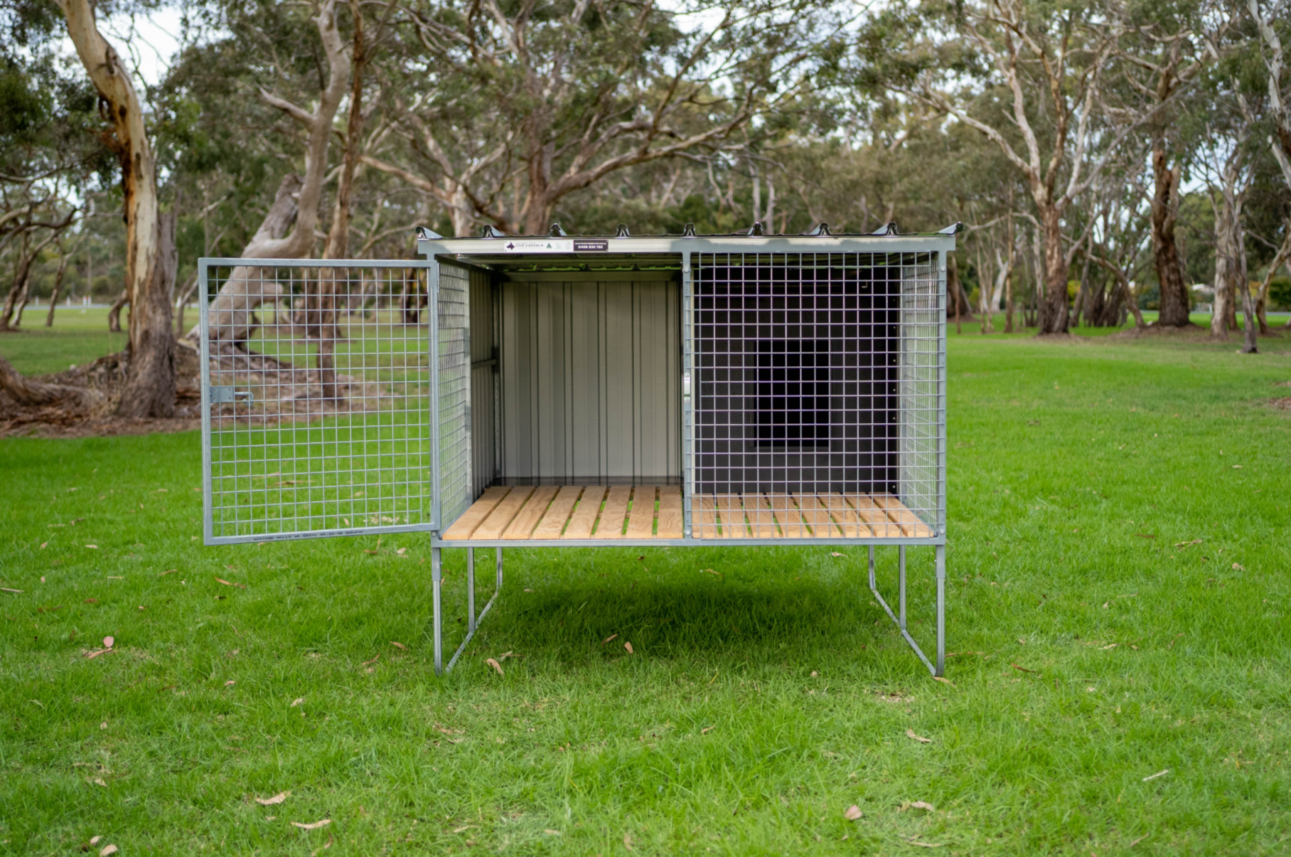 Giant clearance dog kennel