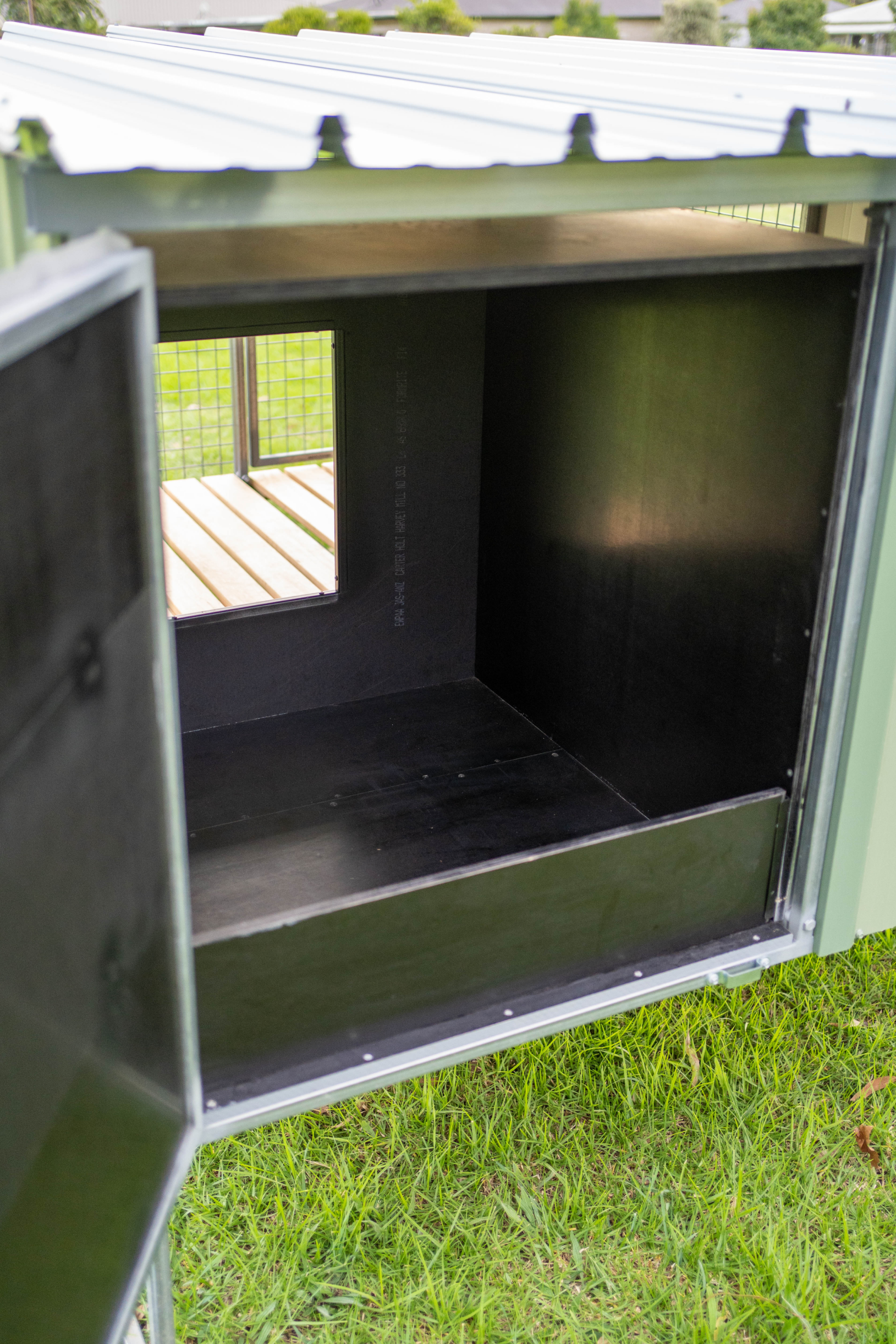 Big dog 2024 kennels for sale