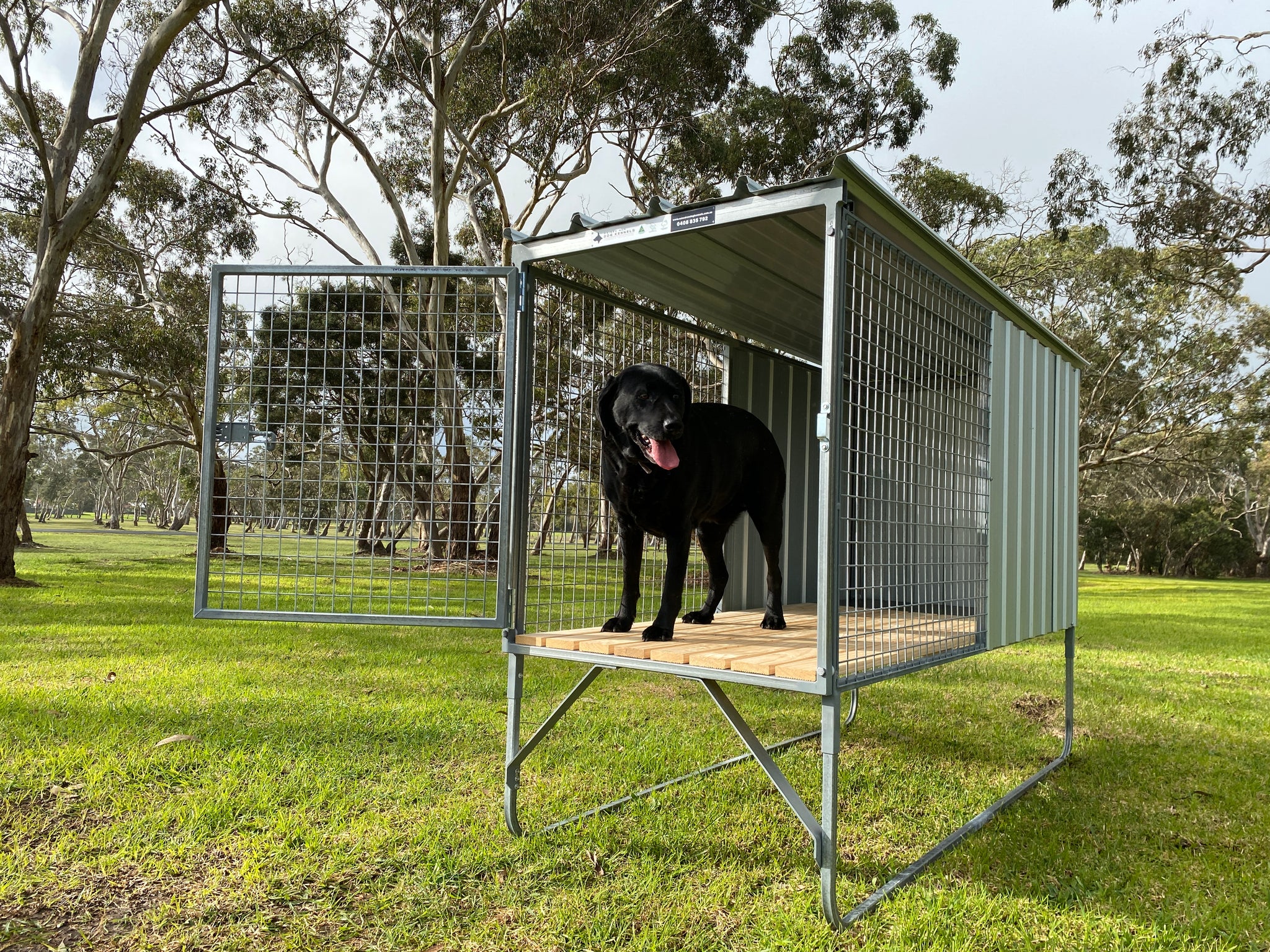 Basic 1 Bay – Assembled – Raised Run Dog Kennels